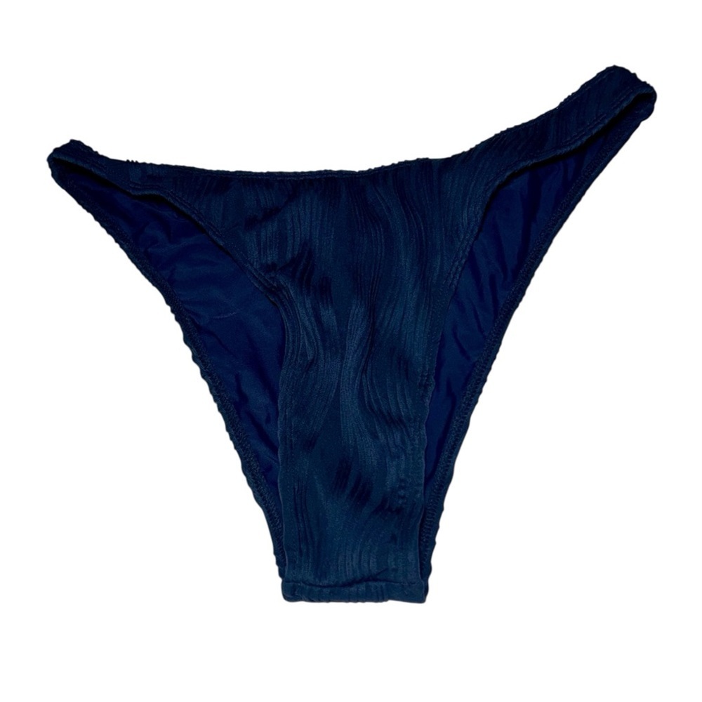 Zaful Textured Bikini Size L (US 8-10) – High Cut, Sparkle Metal Detail - Picture 7 of 10